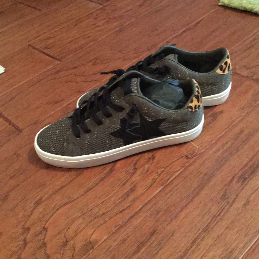 Vintage Havana Olive Green Tennis Shoes